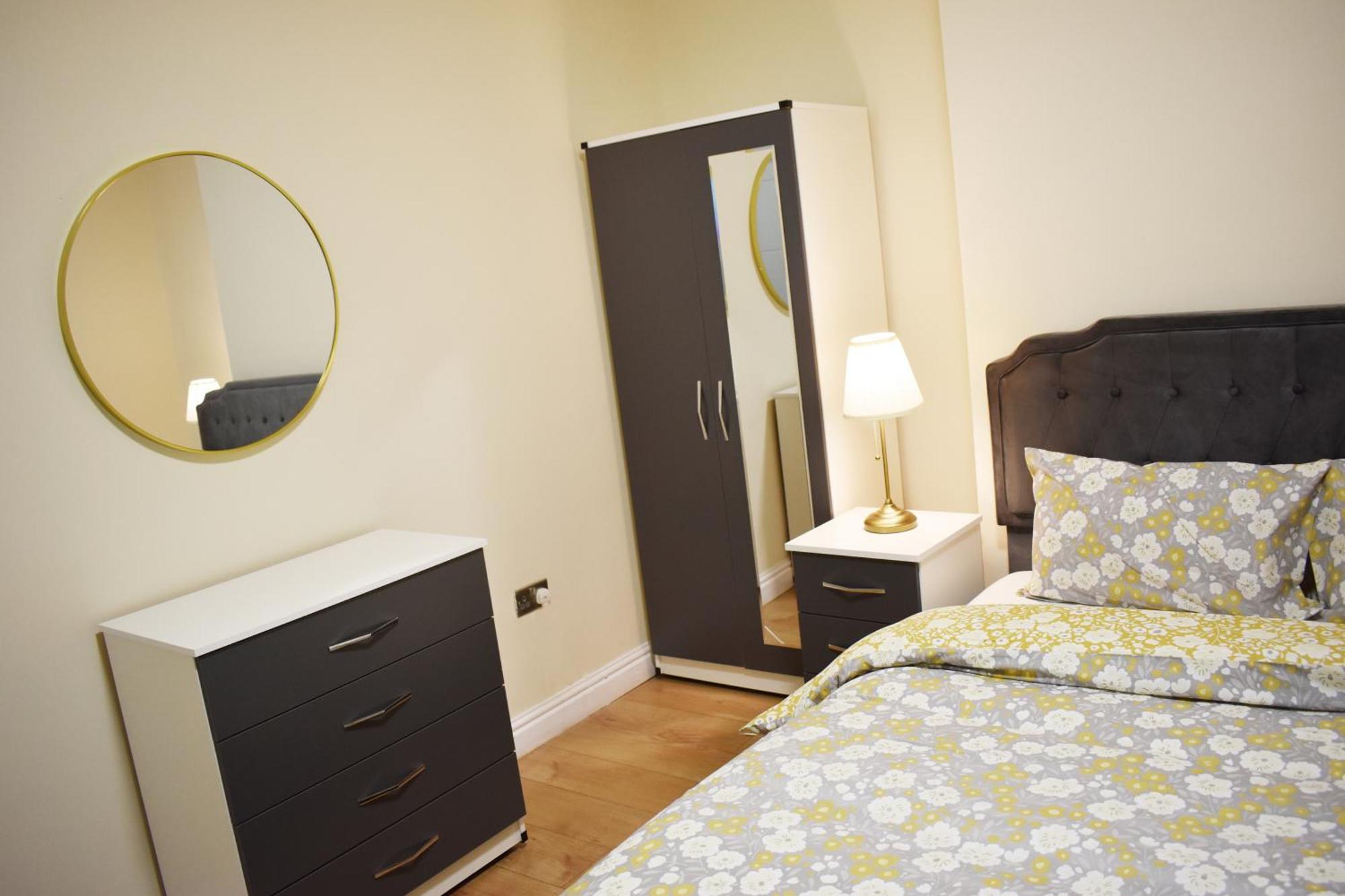 Centre In Edgbaston Near Stadium, Free Parking